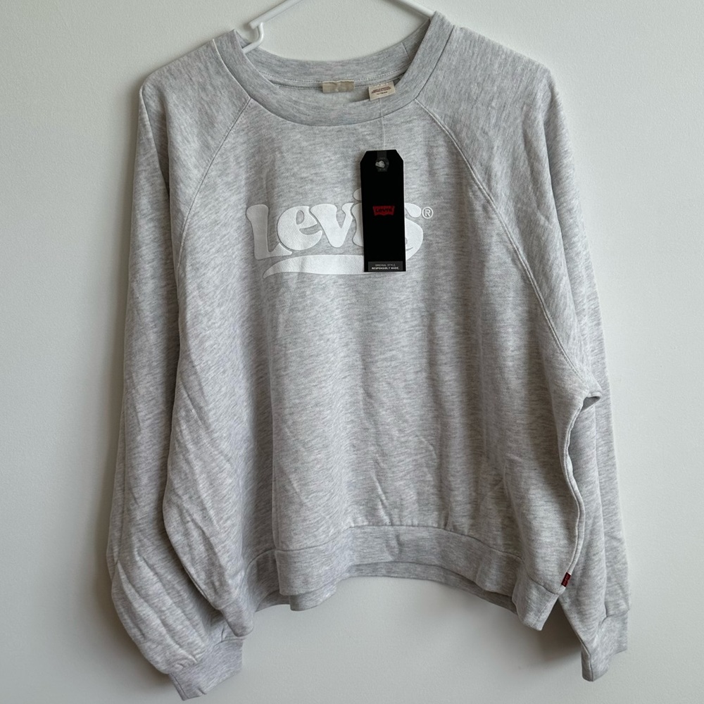 Levi’s sweatshirt
